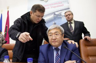 Александр Син не хочет зависеть от партий
