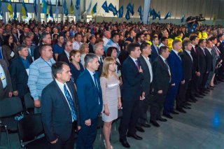 Оппозиционный блок представил команду, с которой готов побеждать