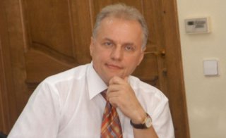 КИУ расследует факты использования админресурса Николаем Фроловым для давления на политического оппонента