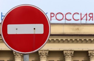 Политолог: На Россию действуют санкции