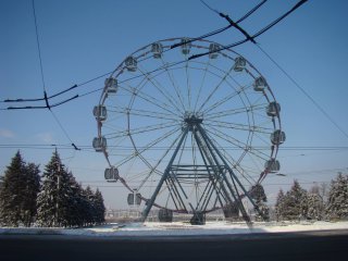 Запорожцы предлагают поставить вместо памятника летающую тарелку