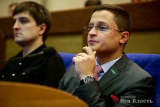 Владислав Марченко: Чиновнику, который получает 1700 гривен, сложно болеть душой за страну